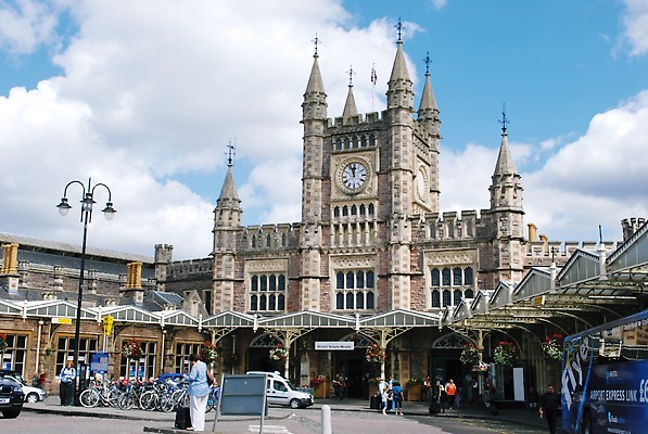 Bristol Temple Meads Railway Station - Wikipedia