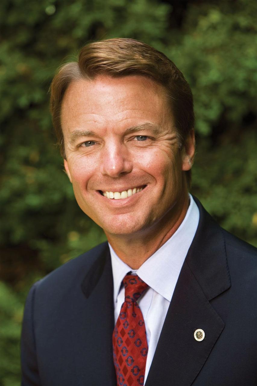 John Edwards | Biography, Education, Affair, & Facts | Britannica