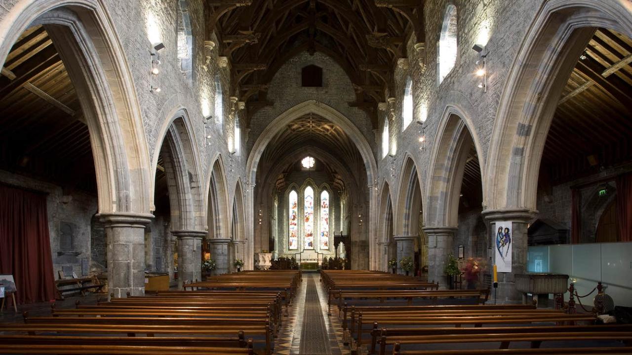 Visit St Canice'S Cathedral And Round Tower With Discover Ireland