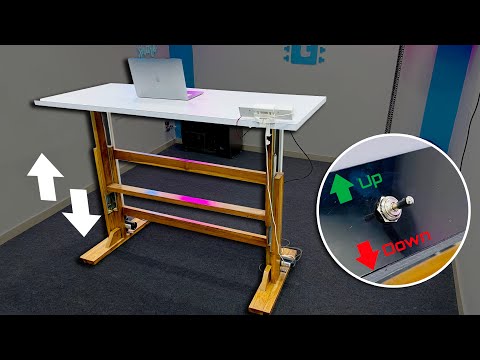 We made the simplest Height Adjustable Table from Scratch